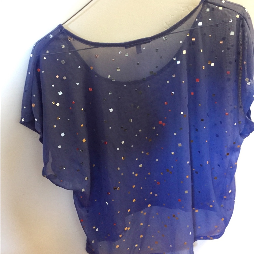Crop top 💜 - Picture 2 of 3